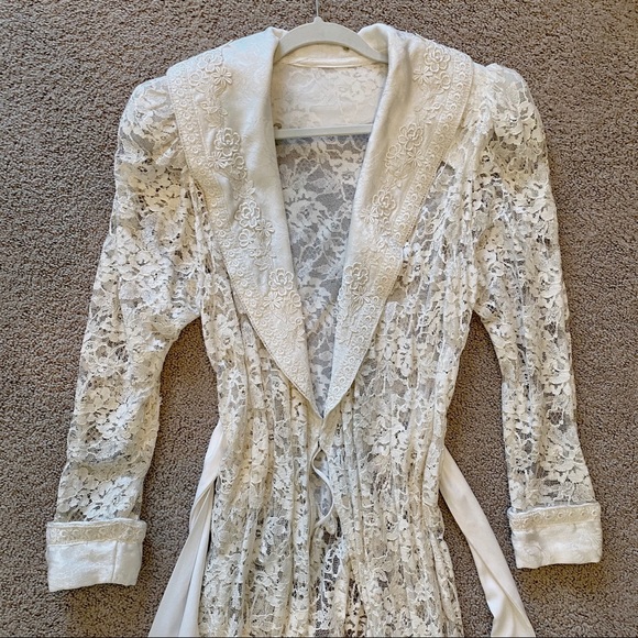 Incredibly RARE VINTAGE Jonquil by Diane Samandri Lace Bridal Peignoir Robe - Picture 6 of 6